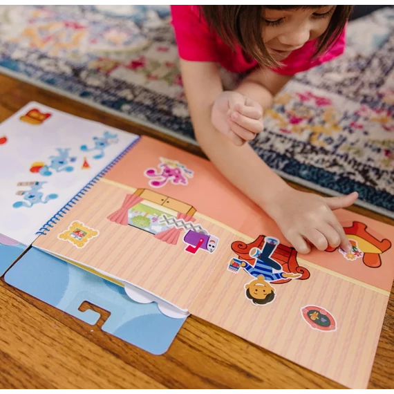 Melissa & Doug kreatív játék, újrahasználható matricakészlet, Azúrkék nyomok és te - Azúrkék kedvenc helyei